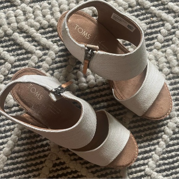TOMS Women’s Ivory Canvas Open Toe Heels Size 7 - Picture 6 of 9